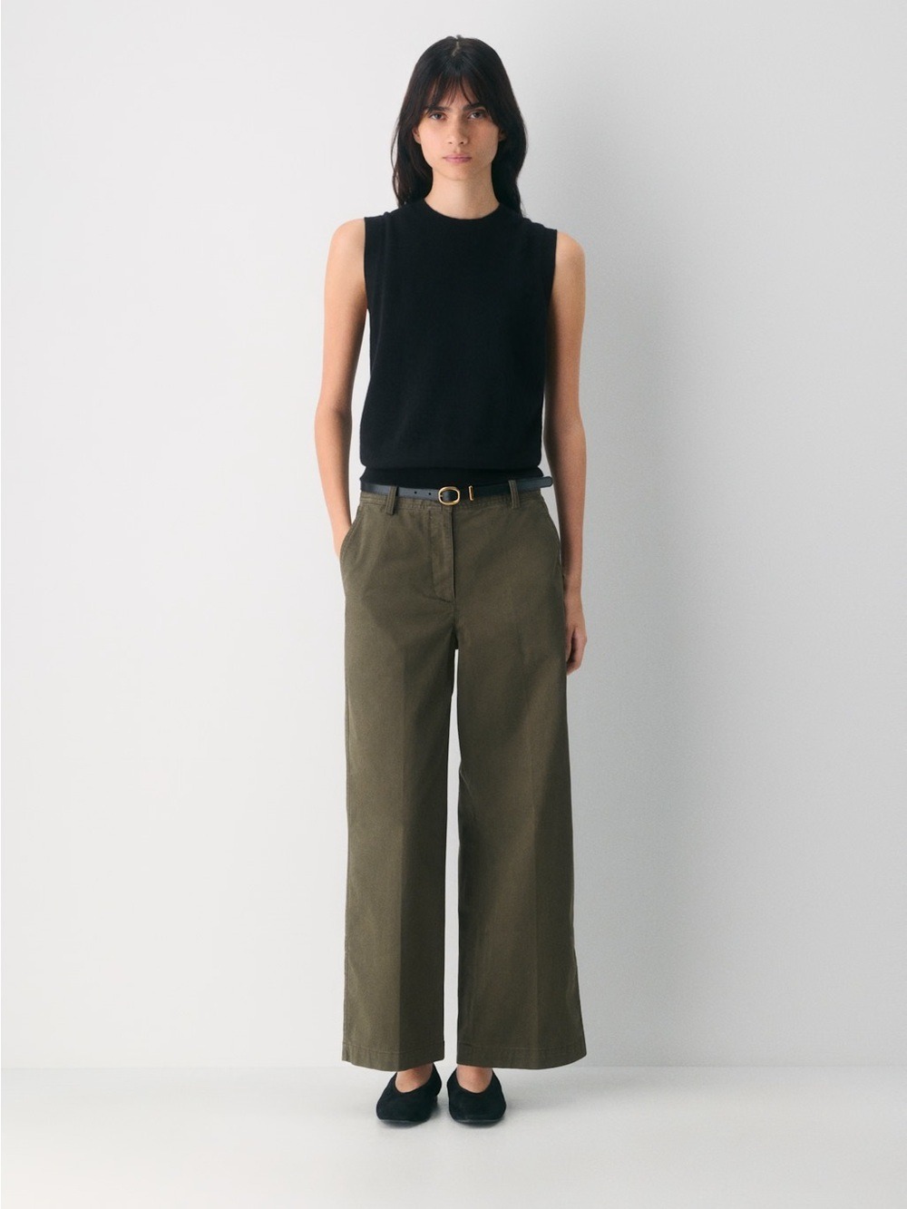 ARITZIA WILFRED CHINO RELAXED HI-RISE WIDE PANT In washed dark olive - Picture 4 of 12